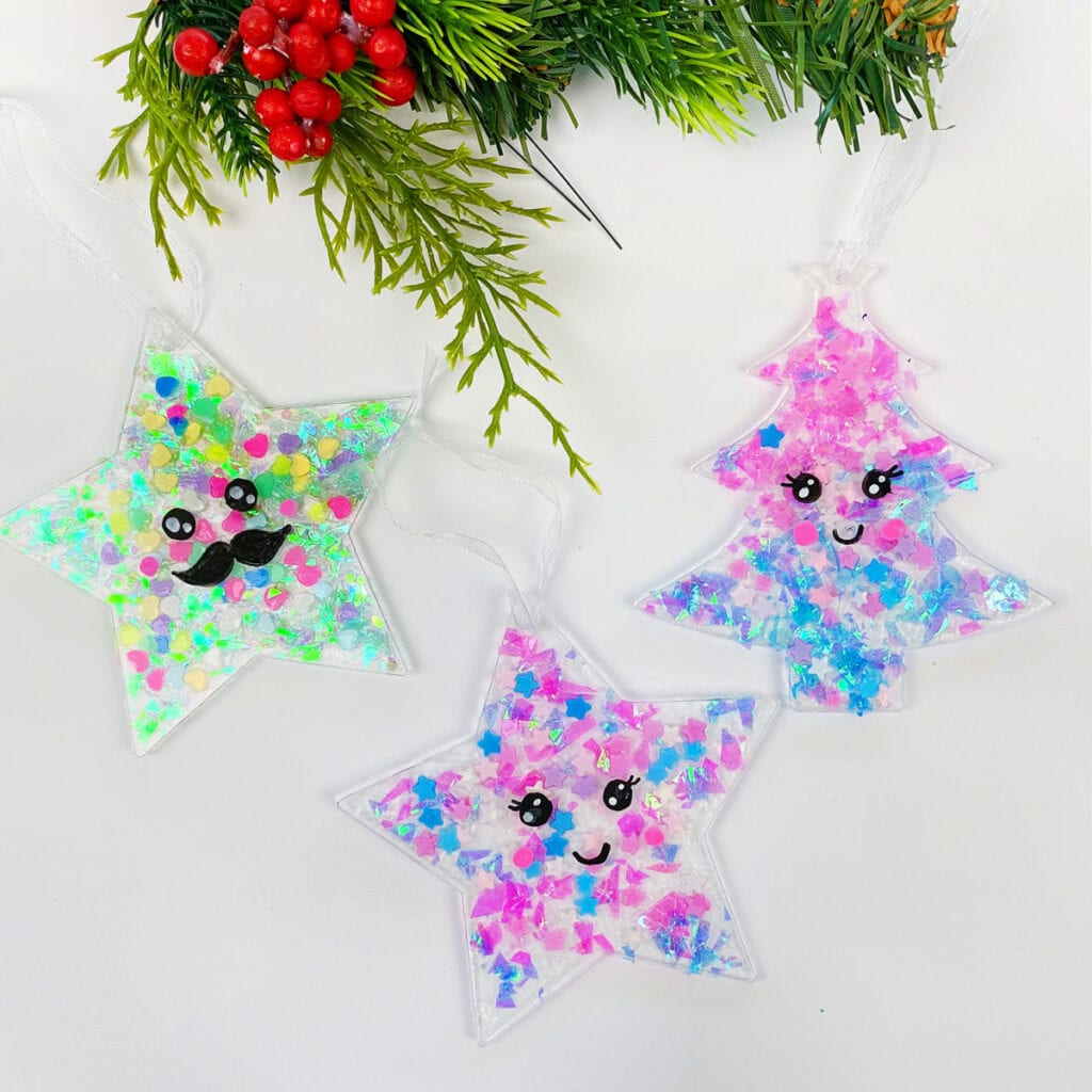 Easy Glitter Ornaments 