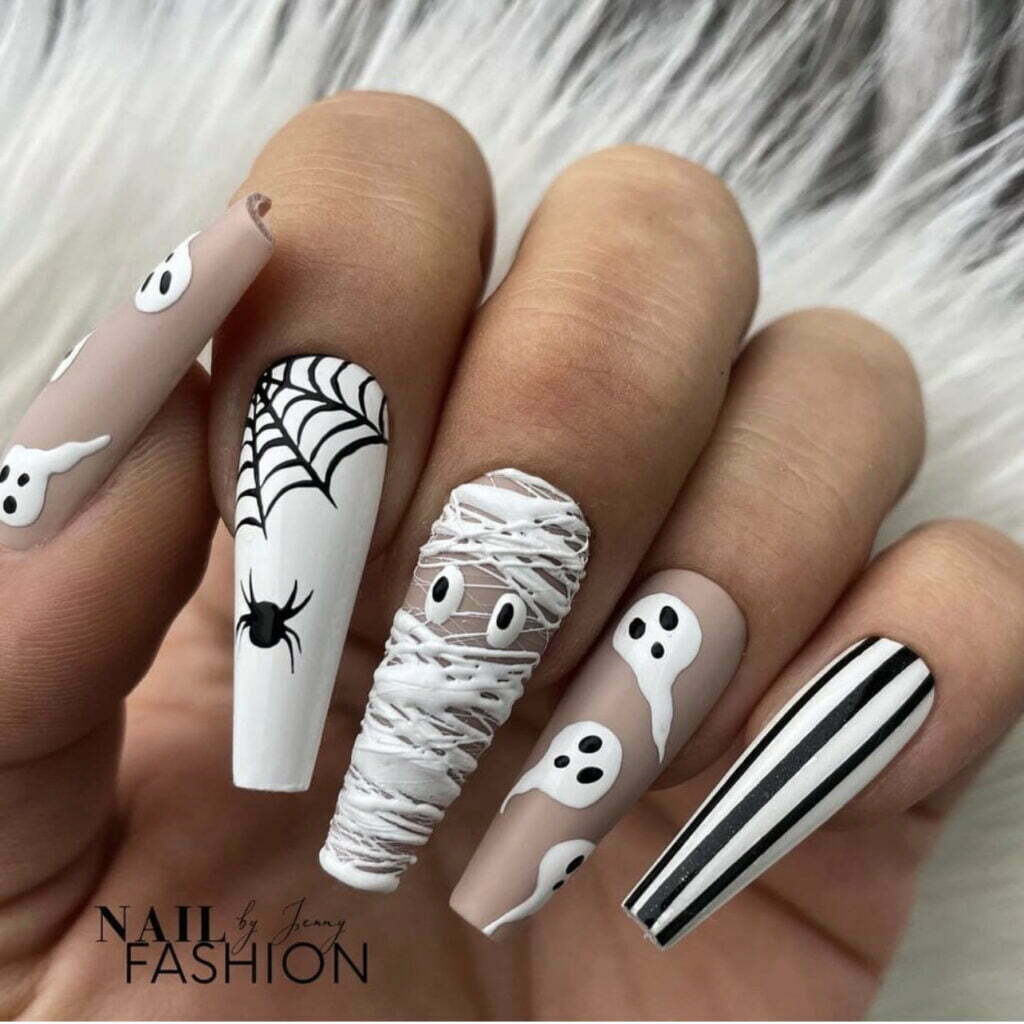 Black and White manicure for spooky season