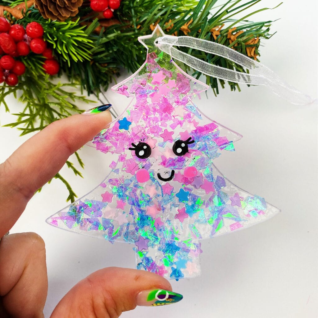 Easy Glitter Ornament Craft