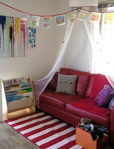 Reading nook ideas for kids - book corner with couch so parents can read to the children