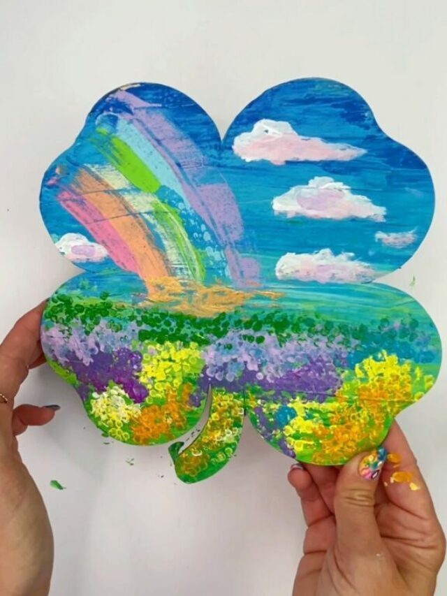 Clover Wood Slice Painting Idea for Beginners