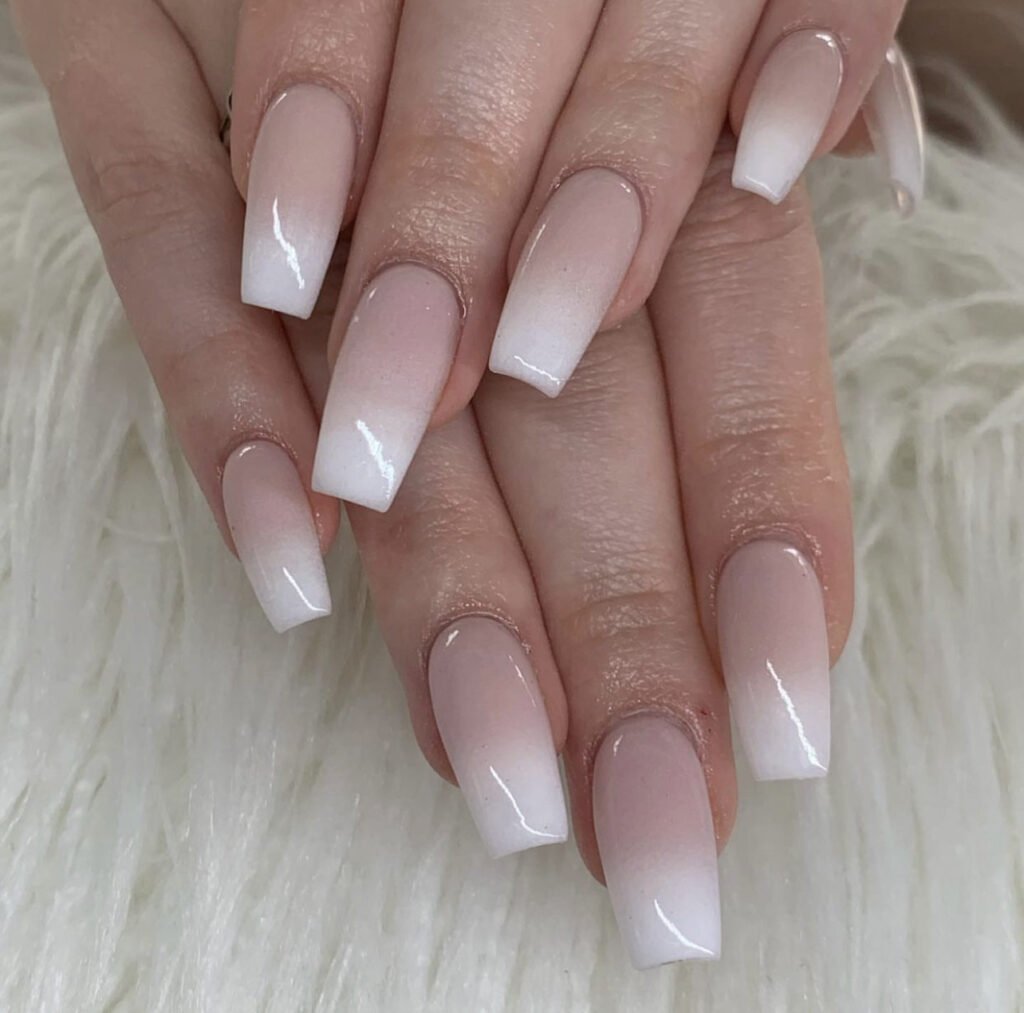 French Manicure 