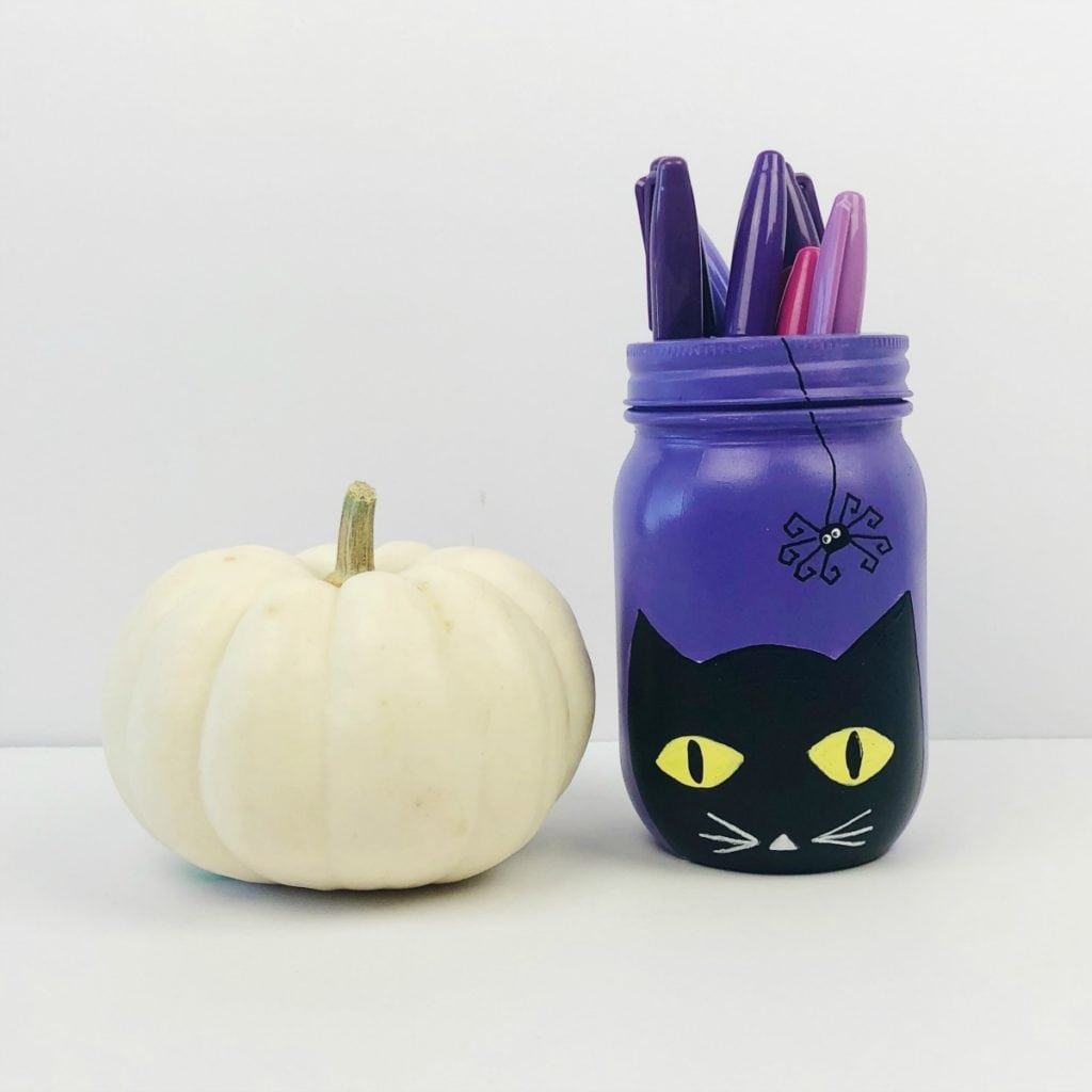 Black cat mason jar inspiration for Halloween themed mason jars 