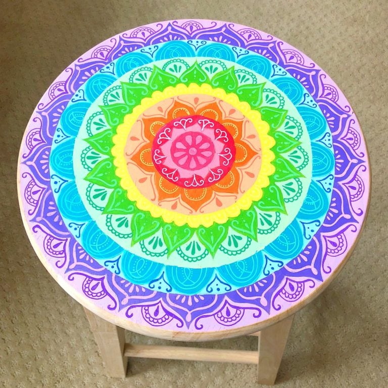 How to Paint a Mandala Wooden Stool