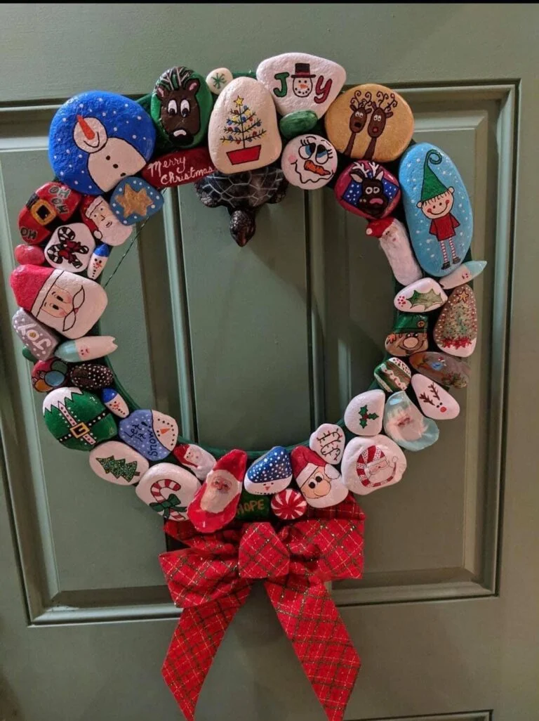 How to Make a Painted Rock Christmas Wreath