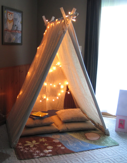 Reading tent for kids